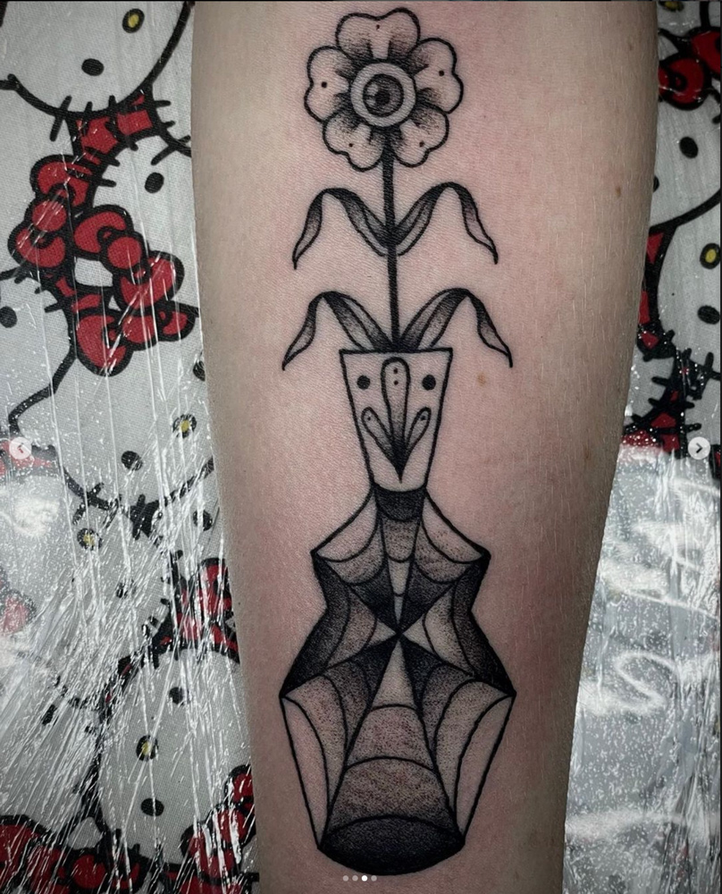 flower creepy blackwork tattoo dallas dark