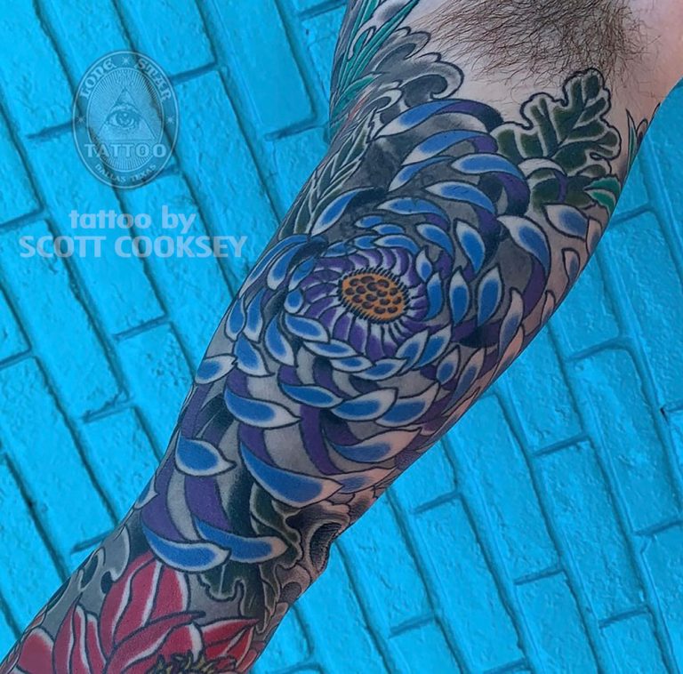Japanese irezumi crysanthemeum tattoo by Scott Cooksey